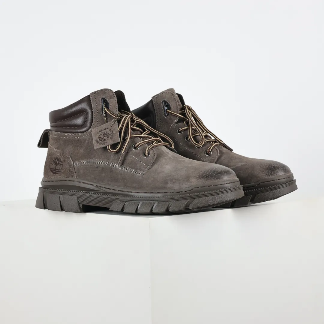 Text price 💰620 Core recommendation Good price Timberland Timberland/Timberland Customized low-top work shoes TB10088 The fabric is made of frosted cowhide to give you a perfect wearing experience. The quality is exquisite and durable. A must-have for sportsmen. Specializes in not being handsome. High-quality and first-class foot feel. Size: 38 39 40 41 42 43 44 One size larger